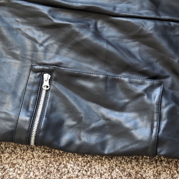 Anthropologie Avec Les Filles High Rise Faux Leather Cargo Pants Size Small-Med - Picture 5 of 10